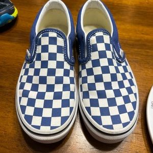 Kids 13.5 blue and white checkered Vans slide ons